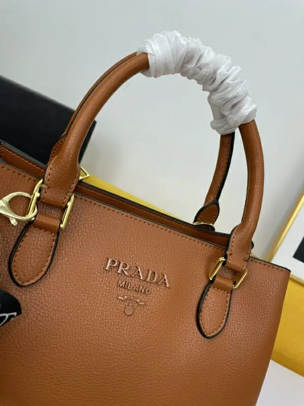 prada aaa qualite sac a main  pour femme s_122a6214